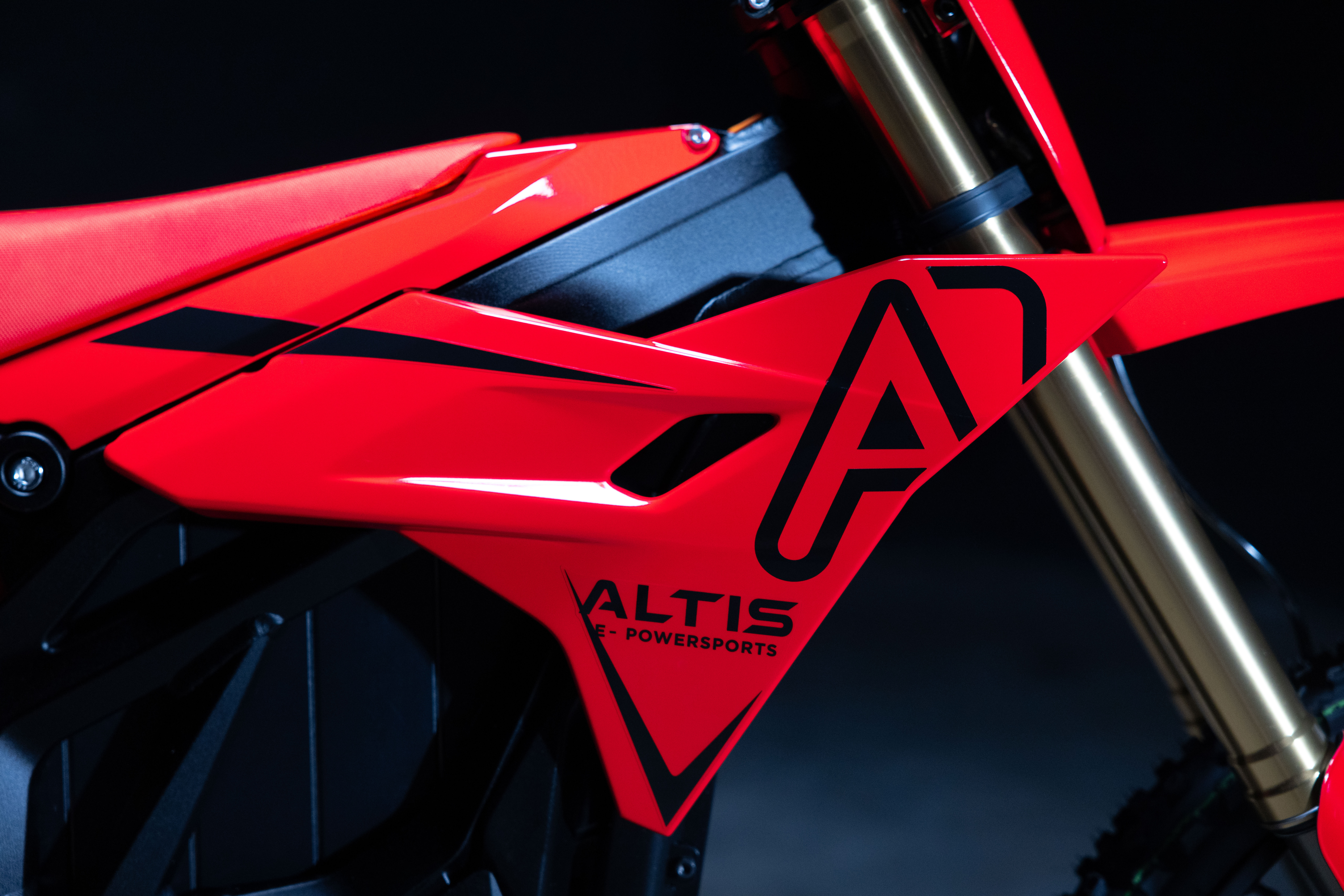 Altis Sigma Red | MT Ossner